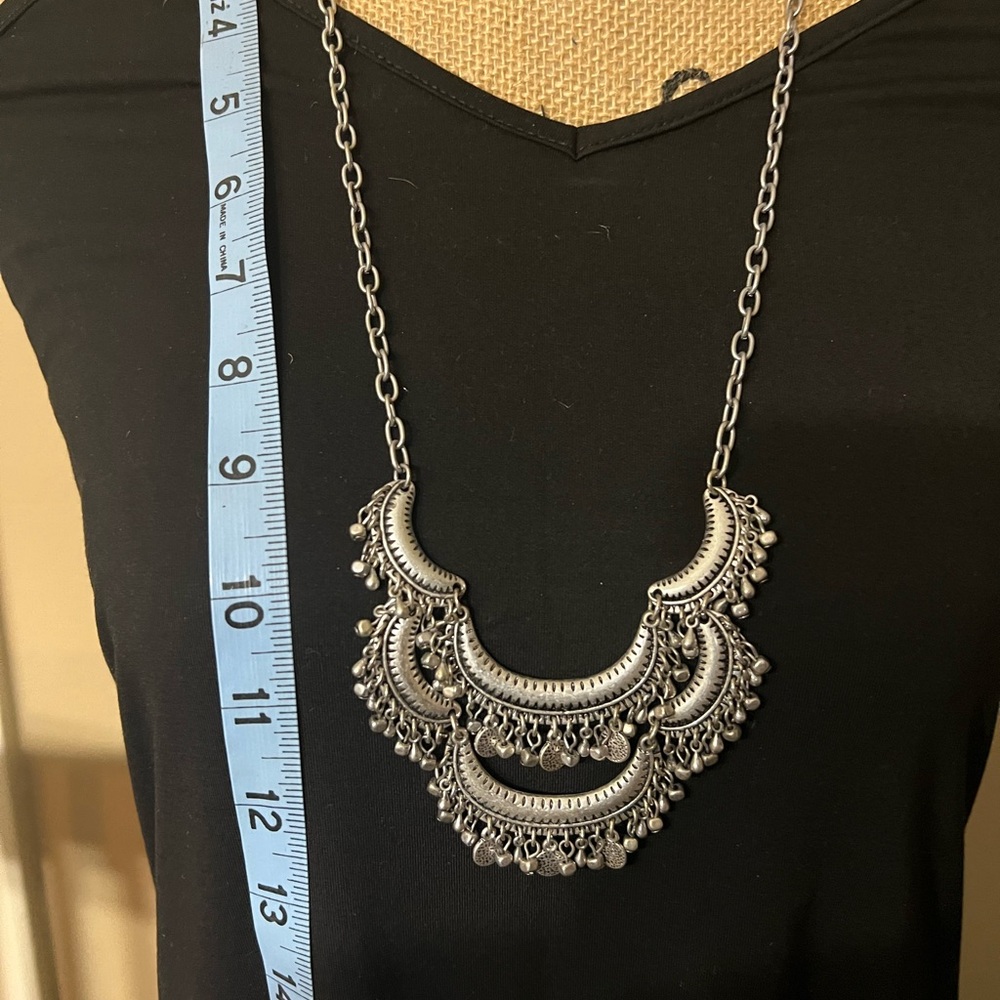 Premier Designs Silver Filigree Necklace